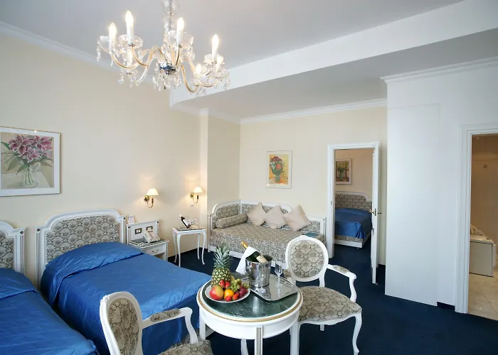 Ambassador Zlata Husa 5*