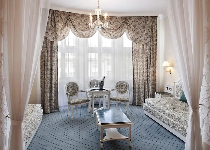 Ambassador Zlata Husa 5*