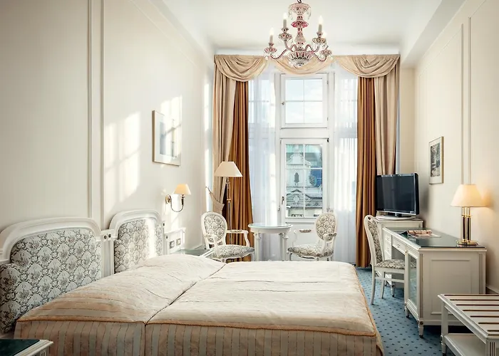Hotel Ambassador Zlata Husa 5*