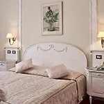 Hotel Ambassador Zlata Husa 5*