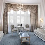 Ambassador Zlata Husa 5*