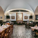 Hotel Ambassador Zlata Husa