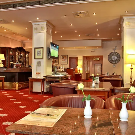 Hotell Ambassador Zlata Husa