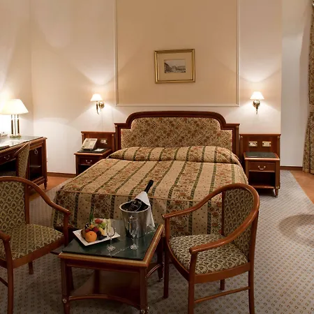 Hotell Ambassador Zlata Husa 5*