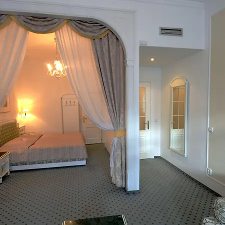 Hotell Ambassador Zlata Husa Prag
