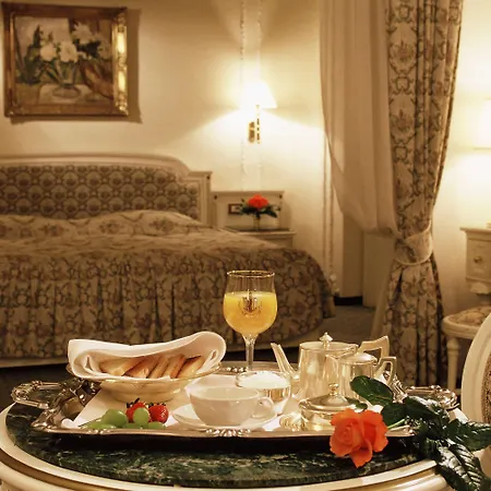 Hotell Ambassador Zlata Husa Prag