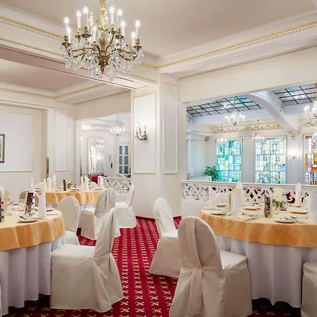 Hotell Ambassador Zlata Husa