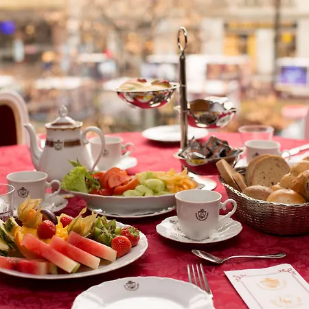 Ambassador Zlata Husa Praha