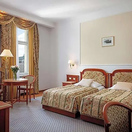 Ambassador Zlata Husa 5*
