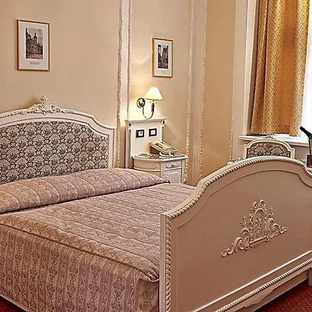 Hotel Ambassador Zlata Husa Prag