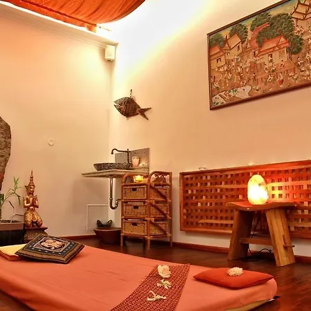 Hotell Ambassador Zlata Husa