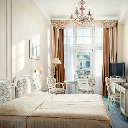 Hotell Ambassador Zlata Husa 5*