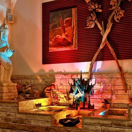 Ambassador Zlata Husa Hotell 5*