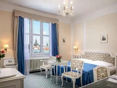 Ambassador Zlata Husa Hotel