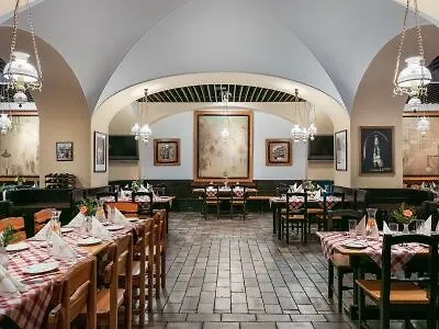 Ambassador Zlata Husa 5*
