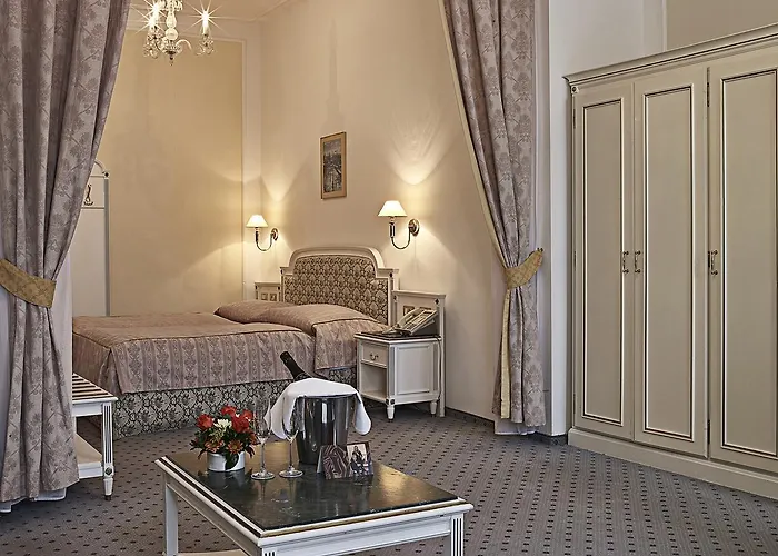 Ambassador Zlata Husa 5*