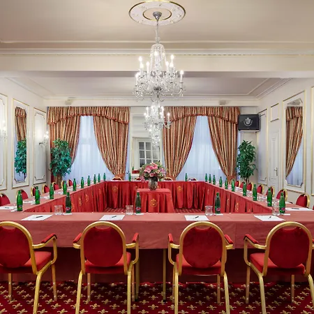 Otel Ambassador Zlata Husa