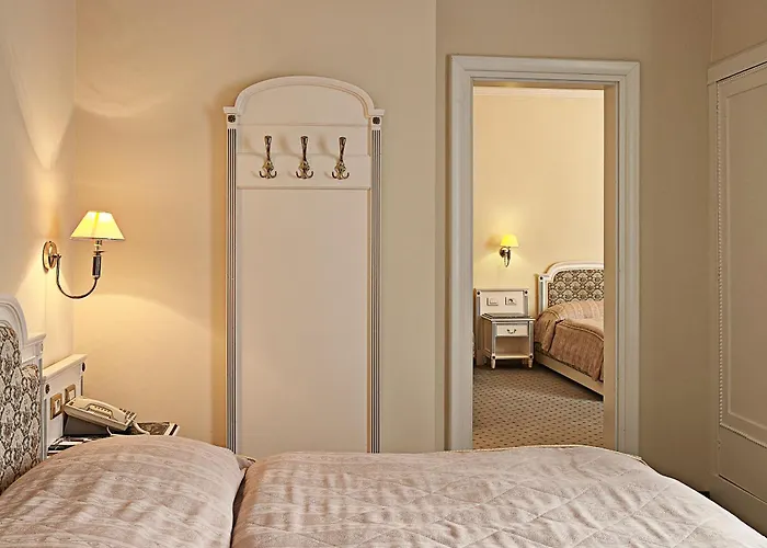 Otel Ambassador Zlata Husa Prag