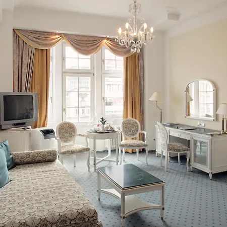 Ambassador Zlata Husa 5* Πράγα