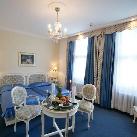 Ambassador Zlata Husa 5* Πράγα