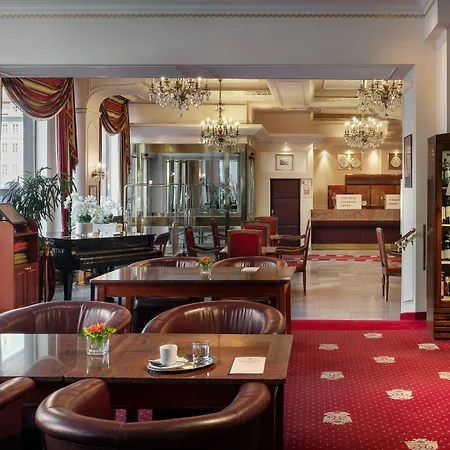 Ambassador Zlata Husa Πράγα